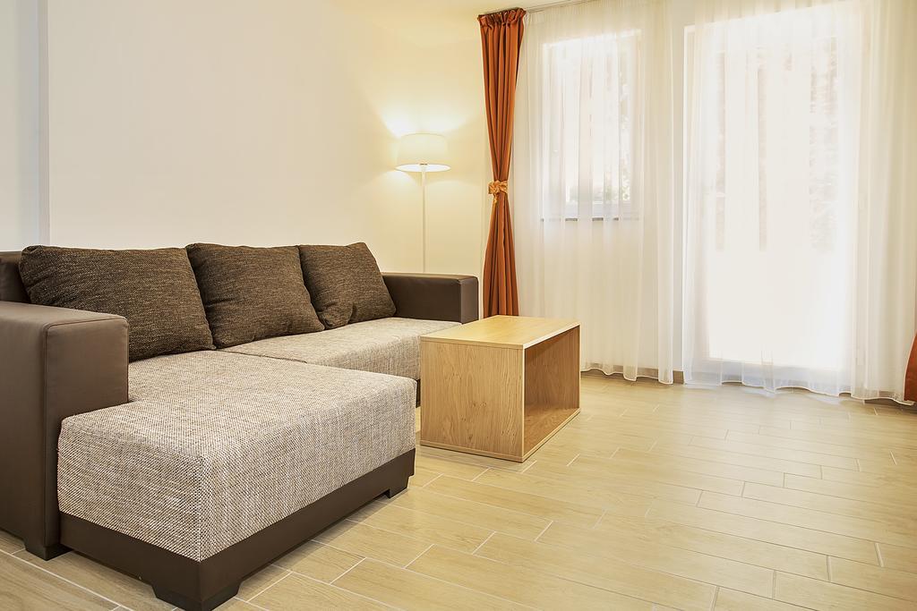 Residence Mediterraneo Baska  Luaran gambar