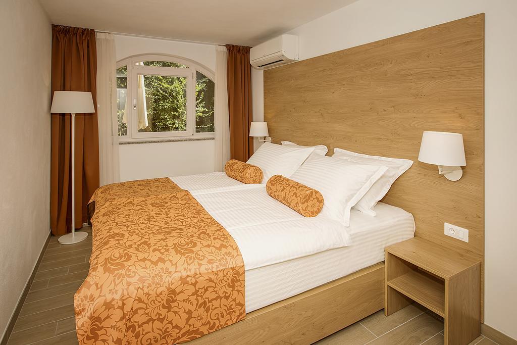 Residence Mediterraneo Baska  Luaran gambar