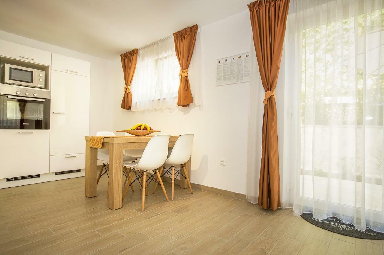Residence Mediterraneo Baska  Luaran gambar