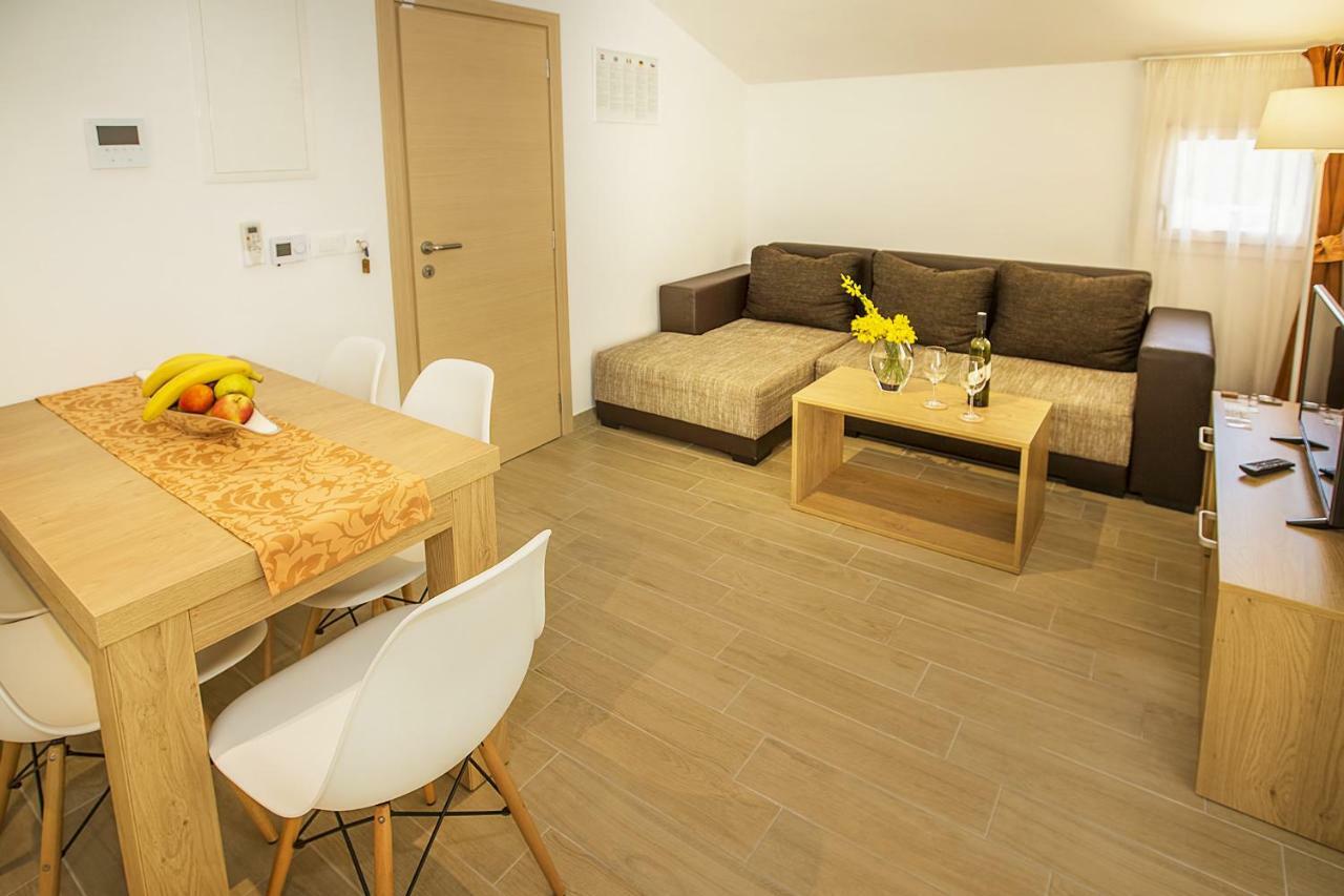 Residence Mediterraneo Baska  Luaran gambar